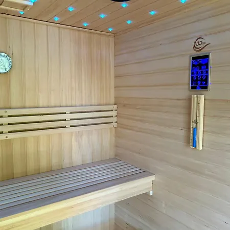 אוהל מפואר Glamping Brundo - Tents And With Sauna & Jacuzzi *