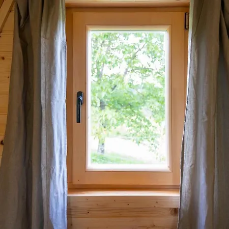 Lüks kamp alanı Glamping Brundo - Tents And With Sauna & Jacuzzi Kostel