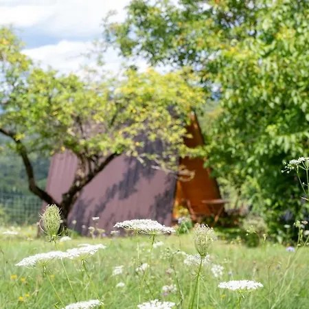 Glamping Brundo - Tents And With Sauna & Jacuzzi Lüks kamp alanı *