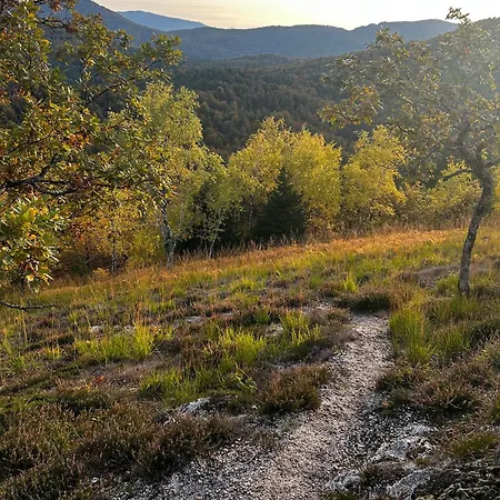 Lüks kamp alanı Glamping Brundo - Tents And With Sauna & Jacuzzi Kostel