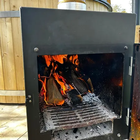 Glamping Brundo - Tents And With Sauna & Jacuzzi Kostel