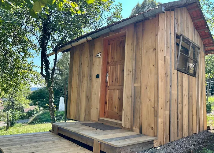 Lüks kamp alanı Glamping Brundo - Tents And With Sauna & Jacuzzi *